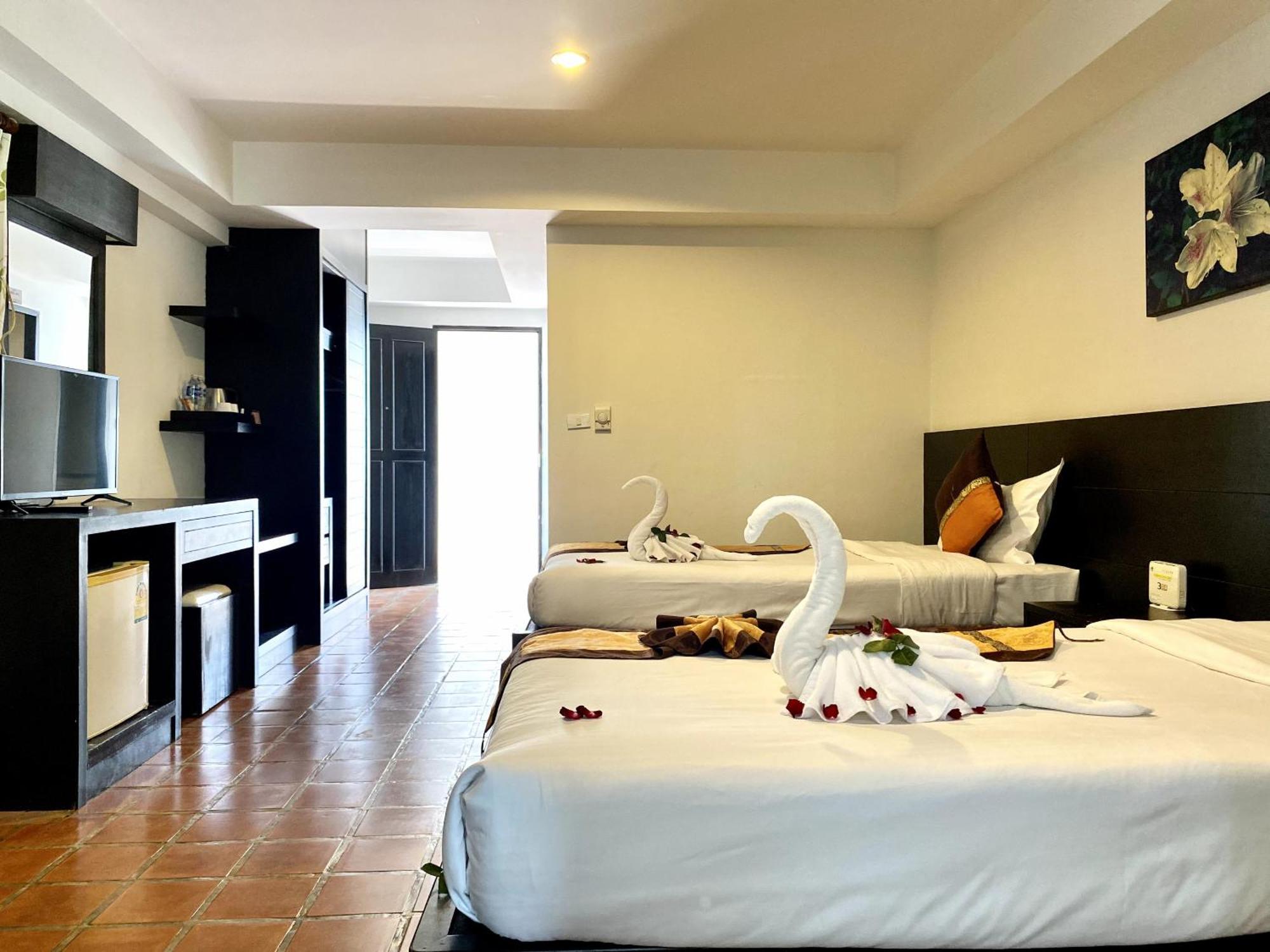 H.R.K.Resort Patong Luaran gambar