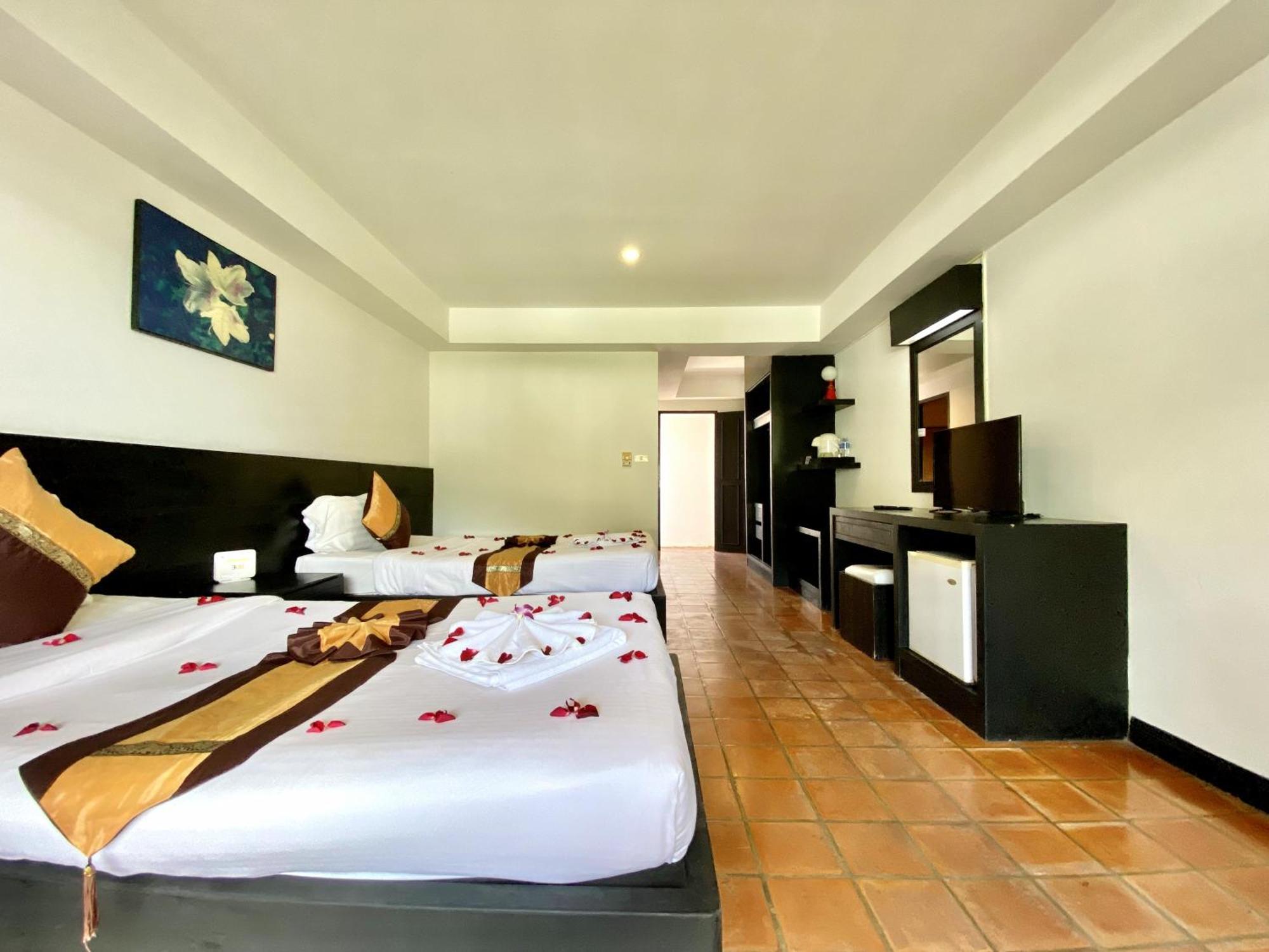 H.R.K.Resort Patong Luaran gambar