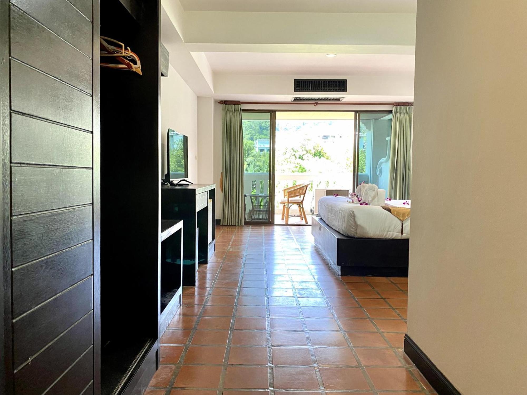 H.R.K.Resort Patong Luaran gambar