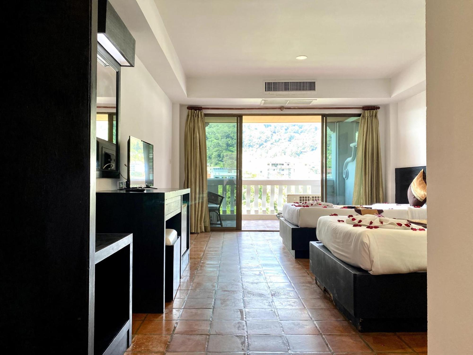 H.R.K.Resort Patong Luaran gambar