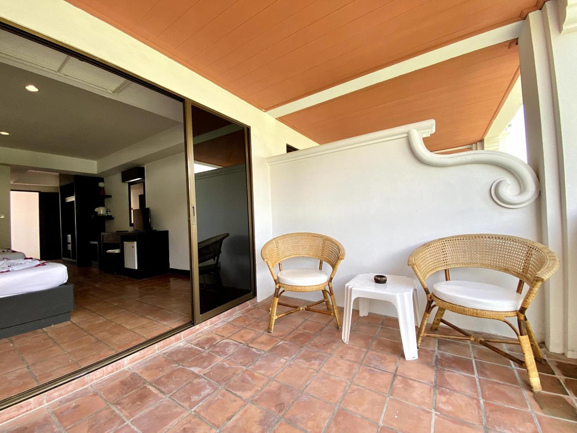 H.R.K.Resort Patong Luaran gambar