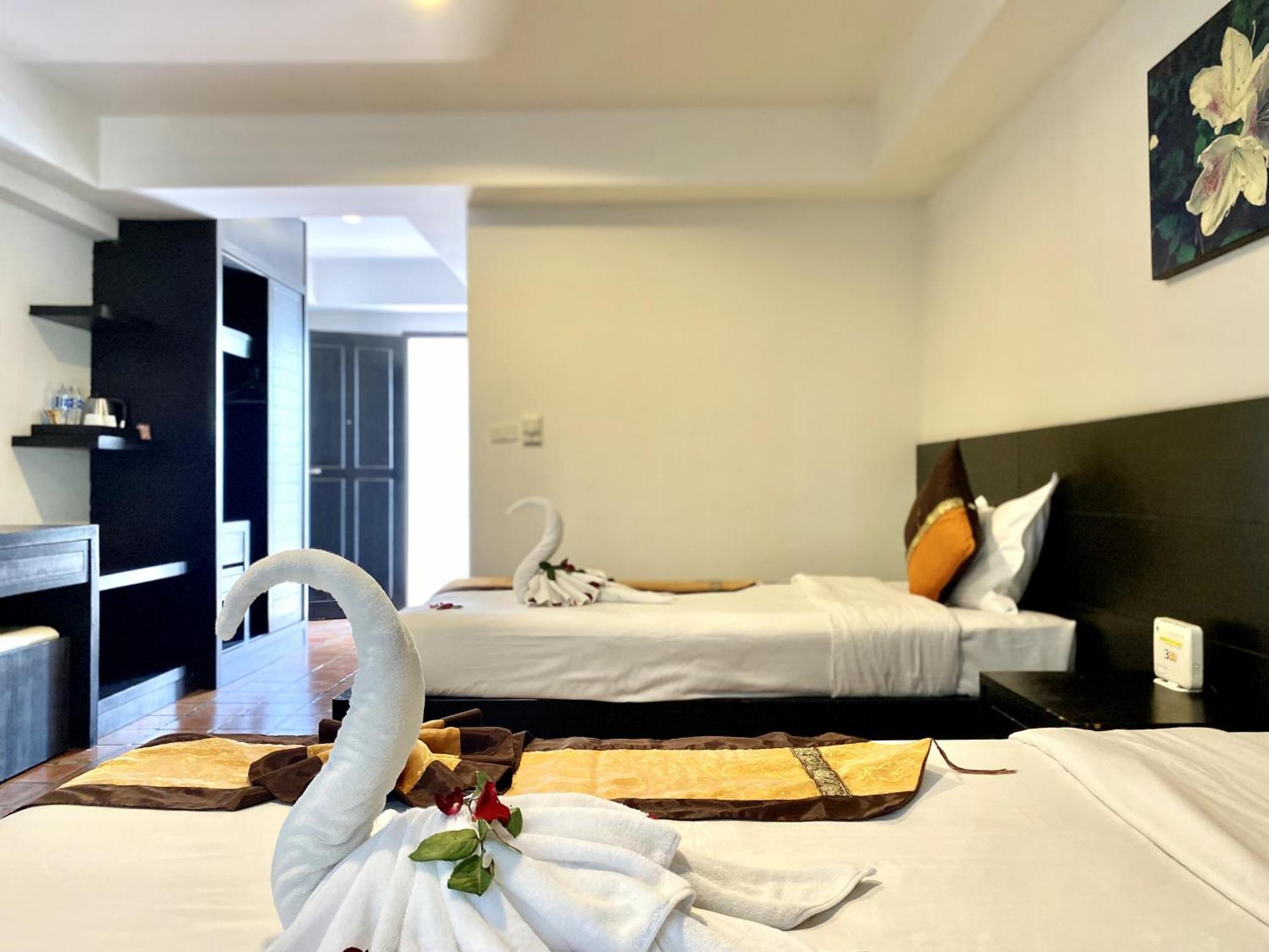 H.R.K.Resort Patong Luaran gambar