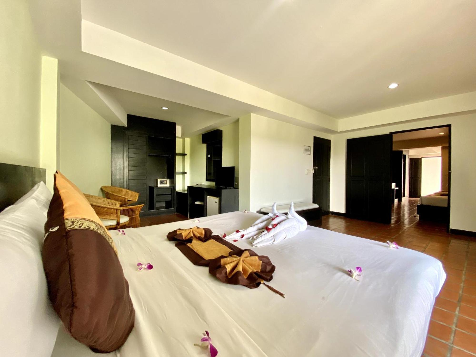 H.R.K.Resort Patong Luaran gambar
