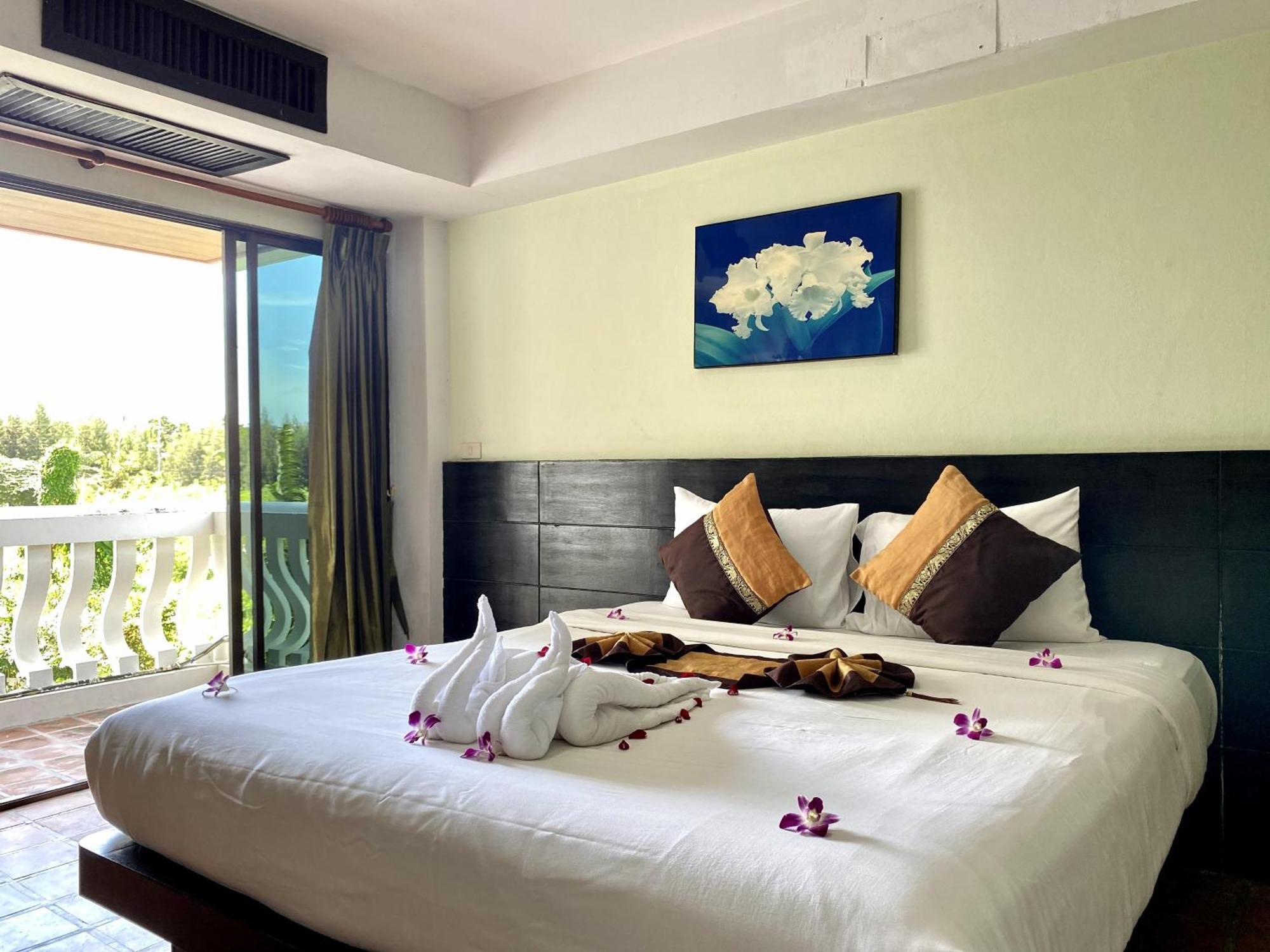 H.R.K.Resort Patong Luaran gambar