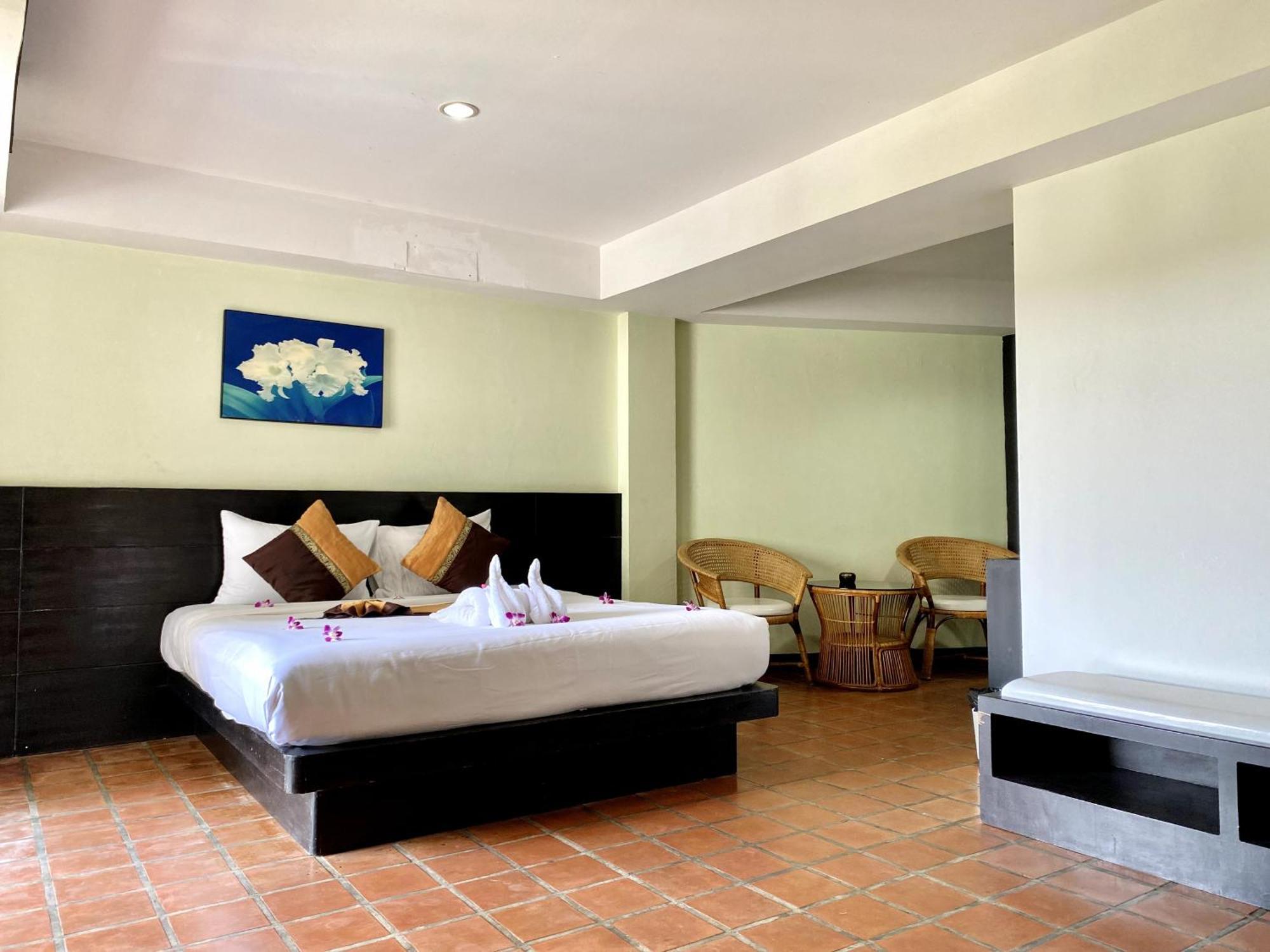H.R.K.Resort Patong Luaran gambar